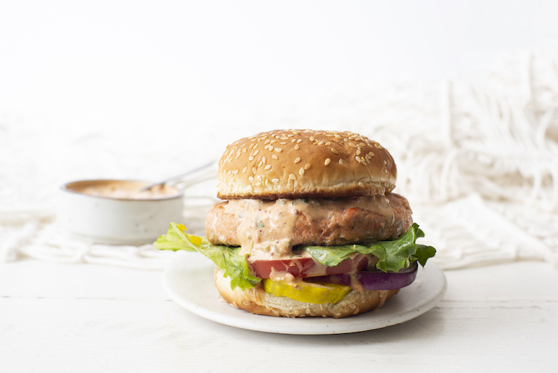 https://qvwomslk.top/blog/wp content/uploads///Salmon Burger Deluxe