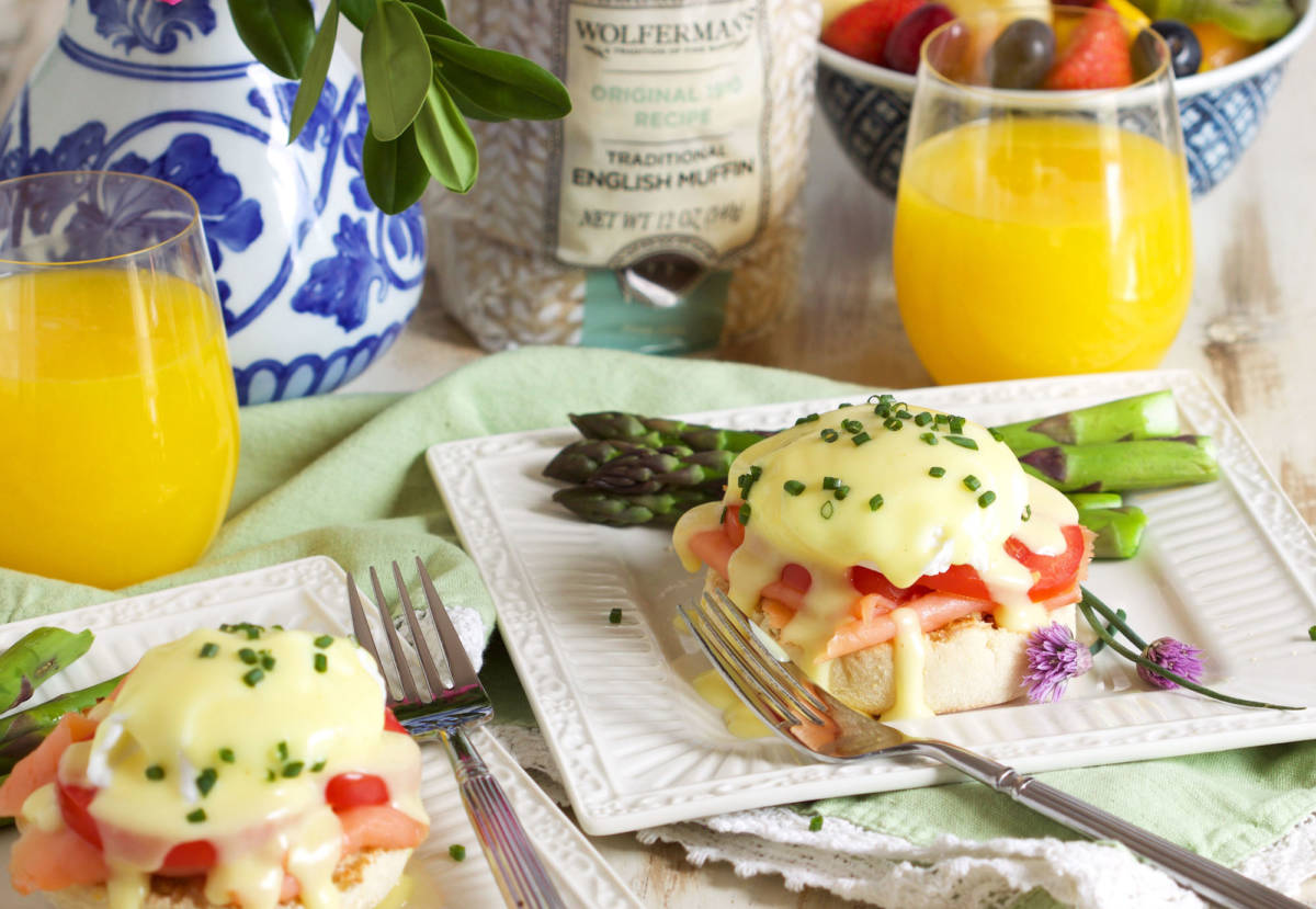 Smoked Salmon Eggs Benedict