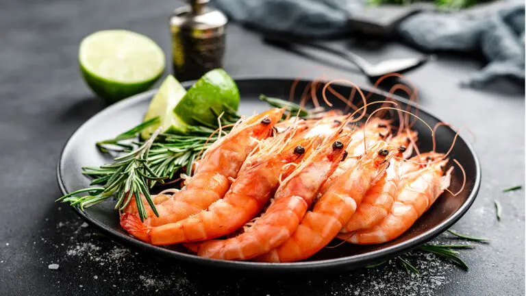 Boiled prawn shrimps on a plate